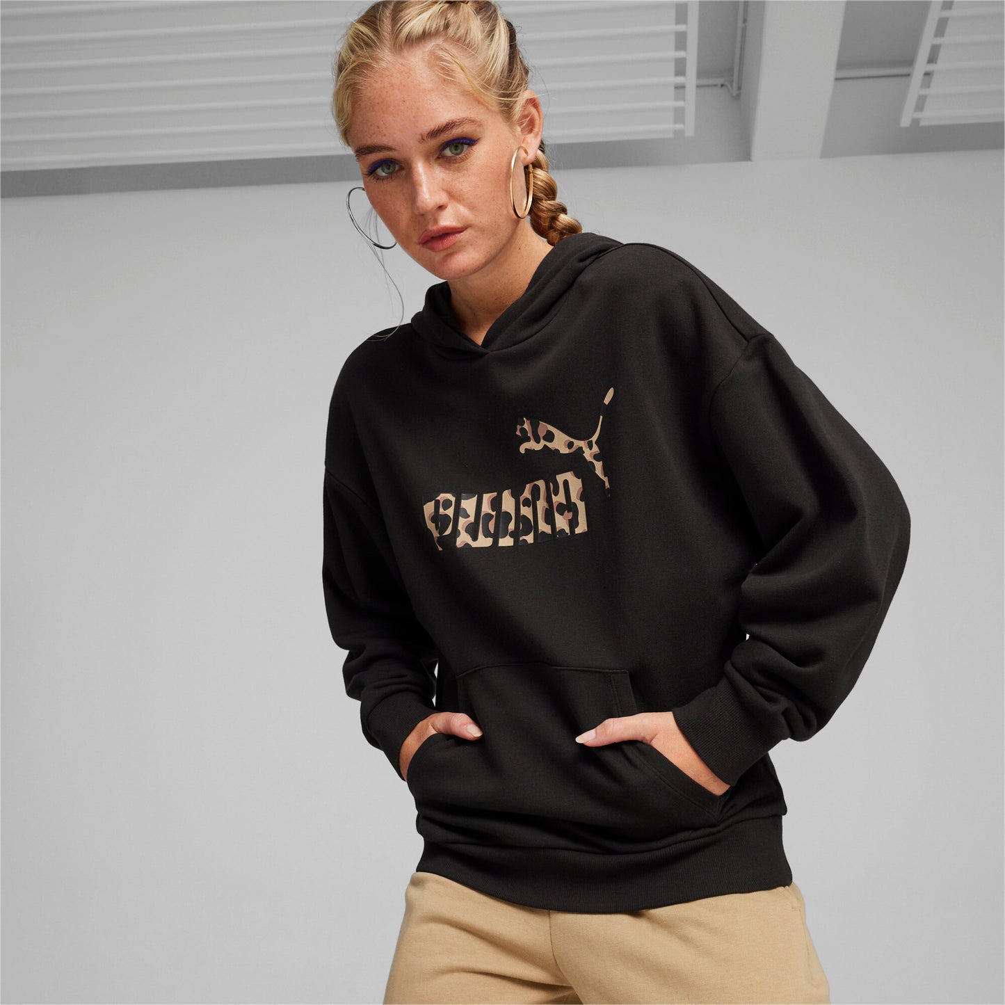 PUMA ABRIGO CON CAPUCHA DAMA LOGO PRINT