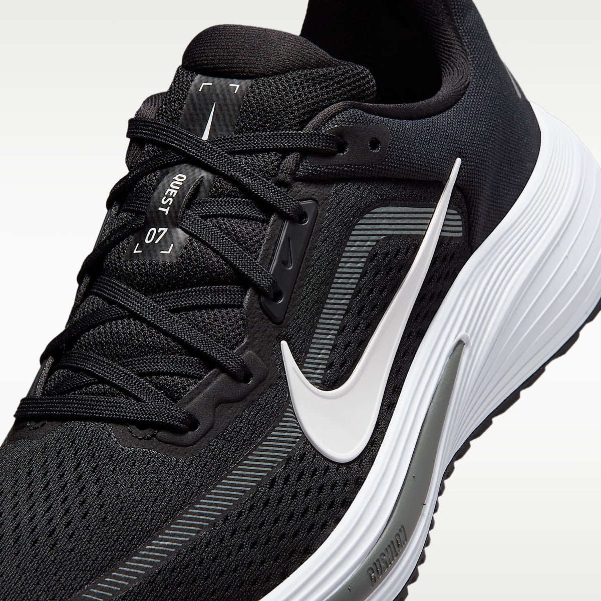 NIKE W QUEST 7