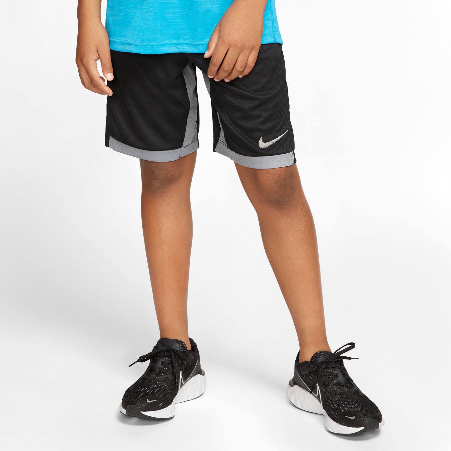 Short De Niño Deportivo Color Negro | Marca NIKE