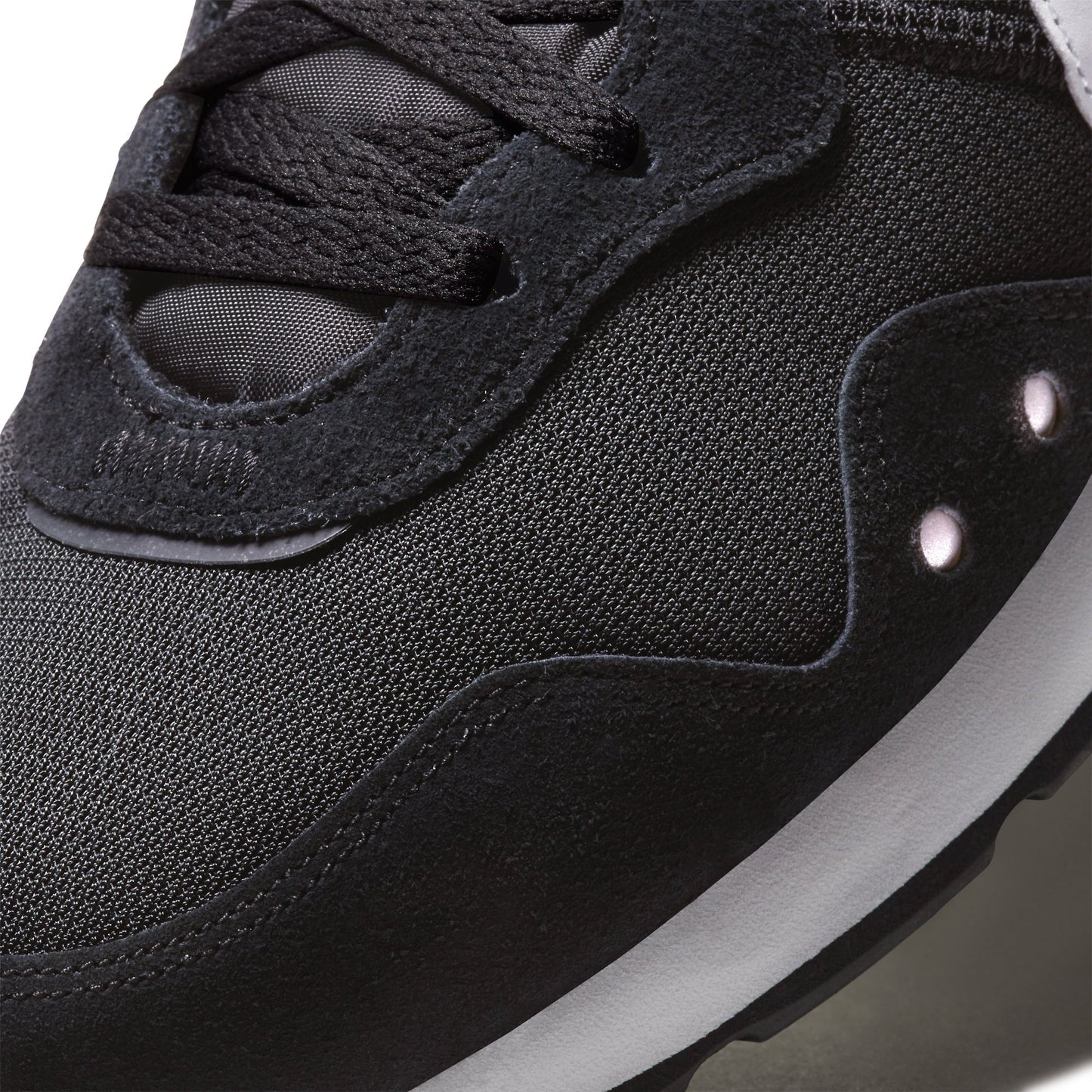 Zapatilla Nike Venture Runner de hombre color Negro