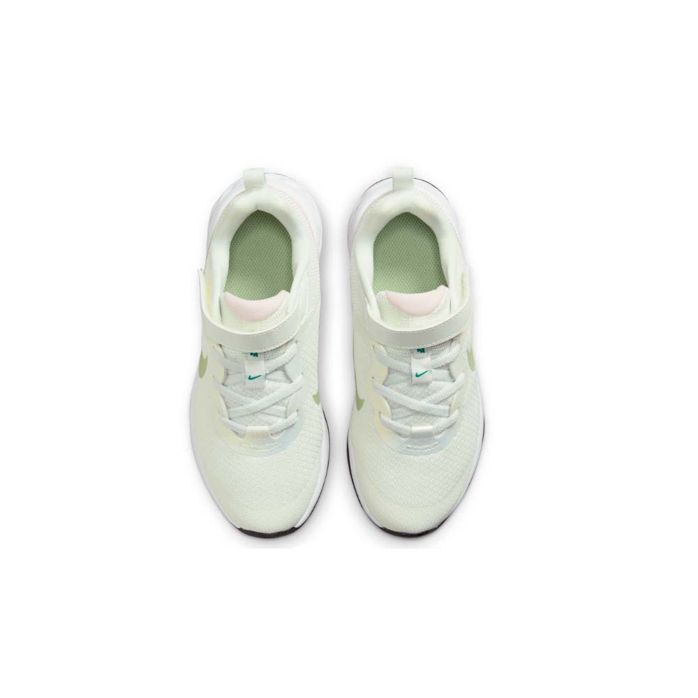 Zapatilla NIKE Revolution 6 NN de Niño Color Crudo Con Cierre de Velcro