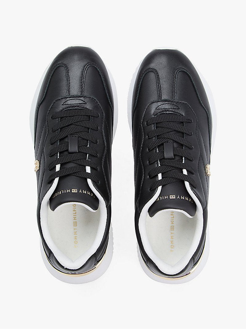 TOMMY HILFIGER CHIC FASHION RUNNER
