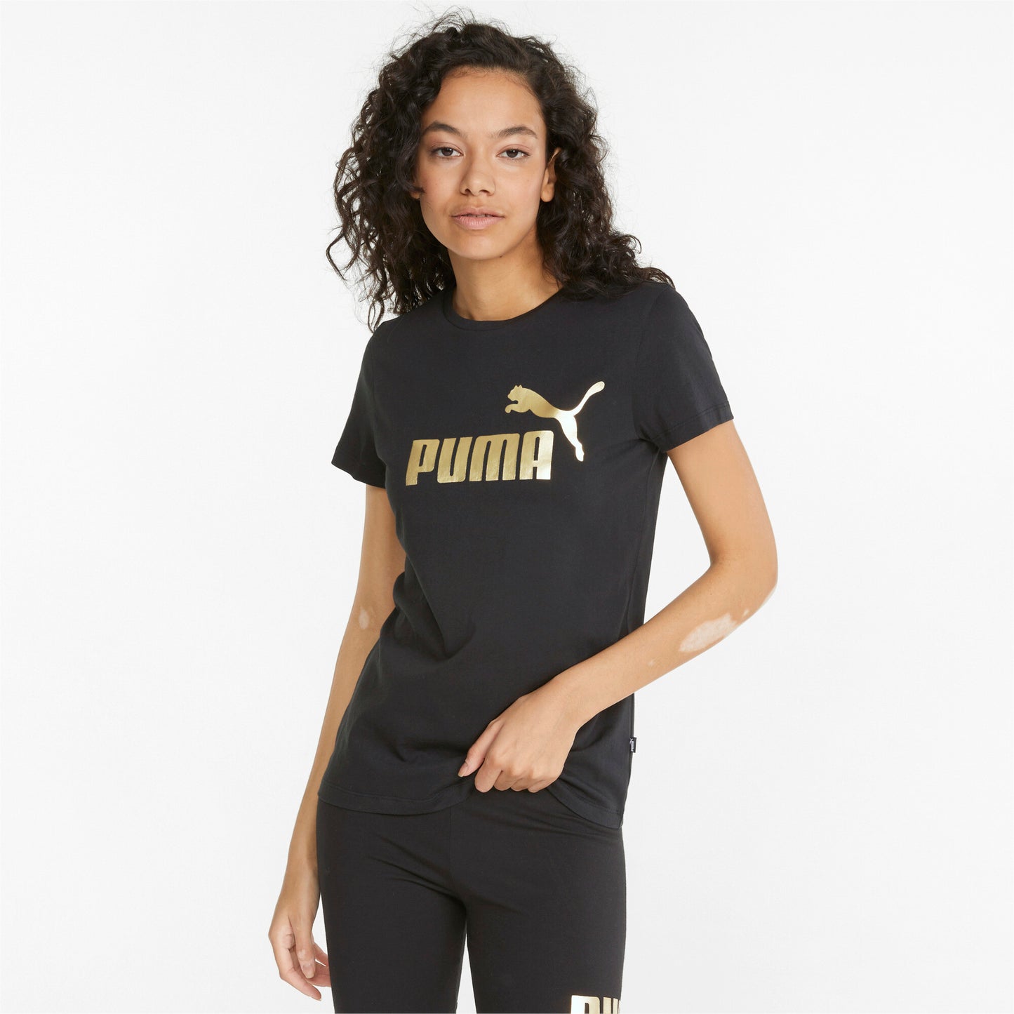 Camiseta Ess+ Metallic Logo Tee De Dama Marca Puma