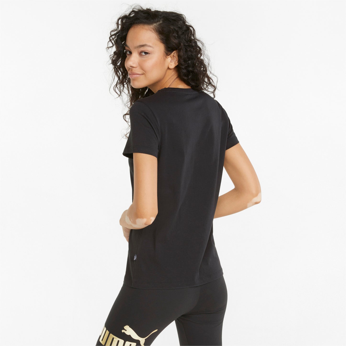 Camiseta Ess+ Metallic Logo Tee De Dama Marca Puma
