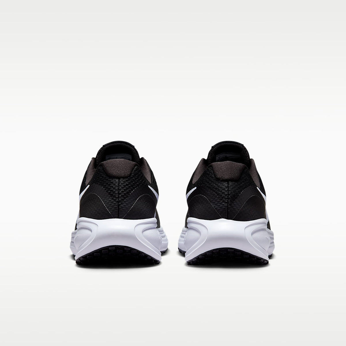 NIKE W REVOLUTION 8
