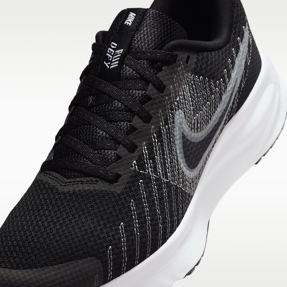 NIKE W RUN DEFY