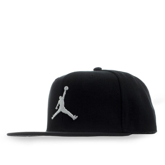 Gorra Negra | Marca JORDAN