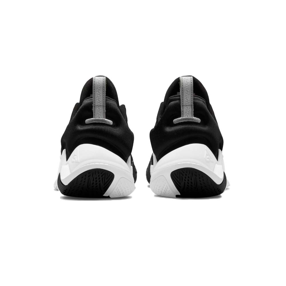 ZAPATILLA NIKE GIANNIS IMMORTALITY DE HOMBRE COLOR NEGRO