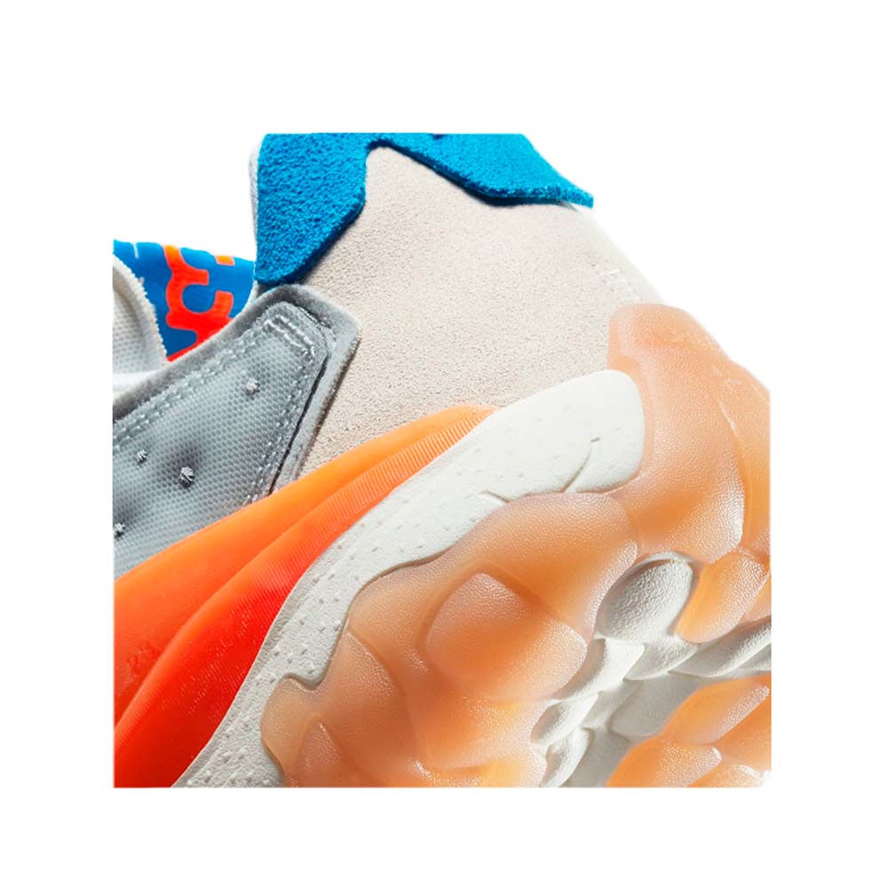 Zapatilla De Hombre  Nike Jordan Delta Color Crudo, Gris y Naranja