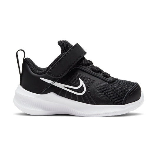 Zapatilla Nike Down Shifter 11 de Niño color Negro